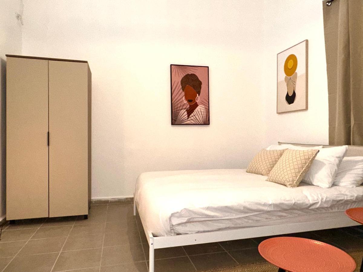 Aspentlv - Hacarmel Market Apartments & Studios Тел Авив Екстериор снимка
